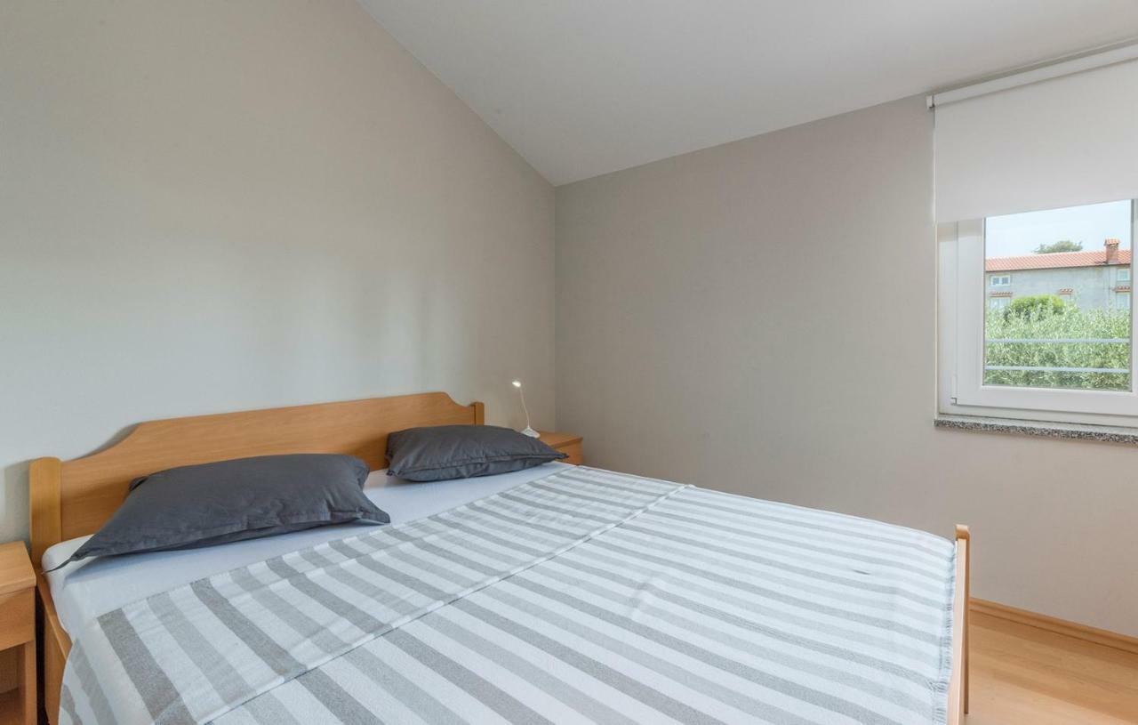 Apartment Green With Balcony Nova Vas  Luaran gambar